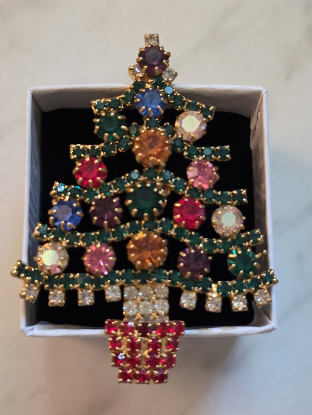 Multicolor Crystal Christmas Tree Brooch - Gold Tone